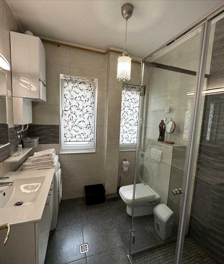 B Home Apartment For Rent سراييفو المظهر الخارجي الصورة