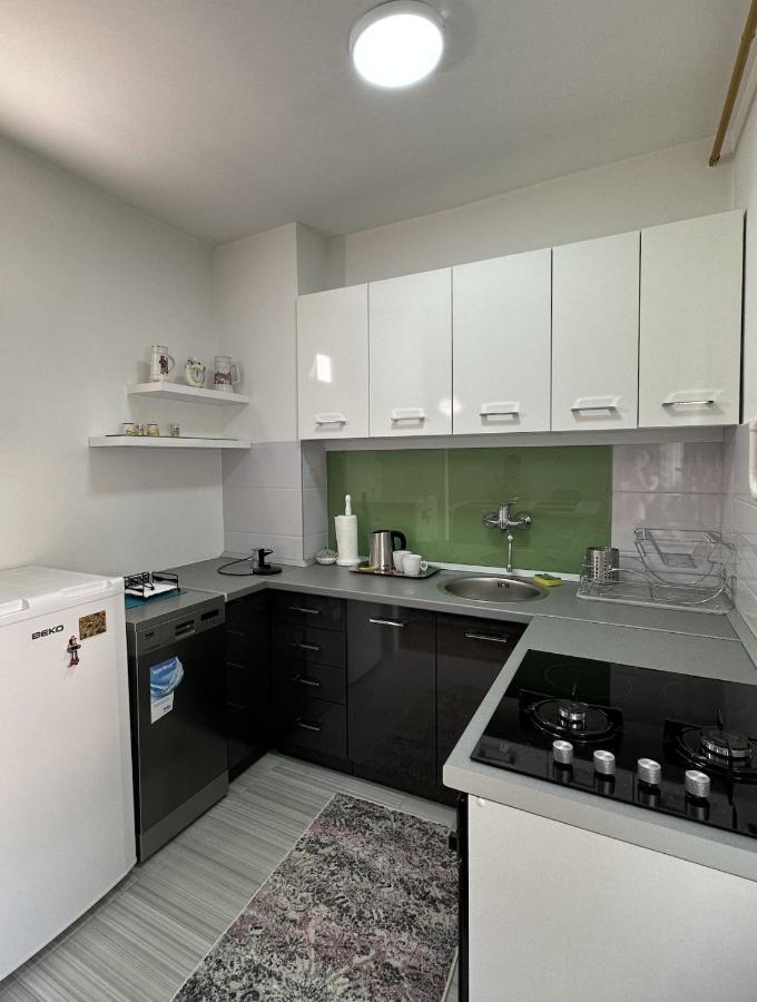B Home Apartment For Rent سراييفو المظهر الخارجي الصورة